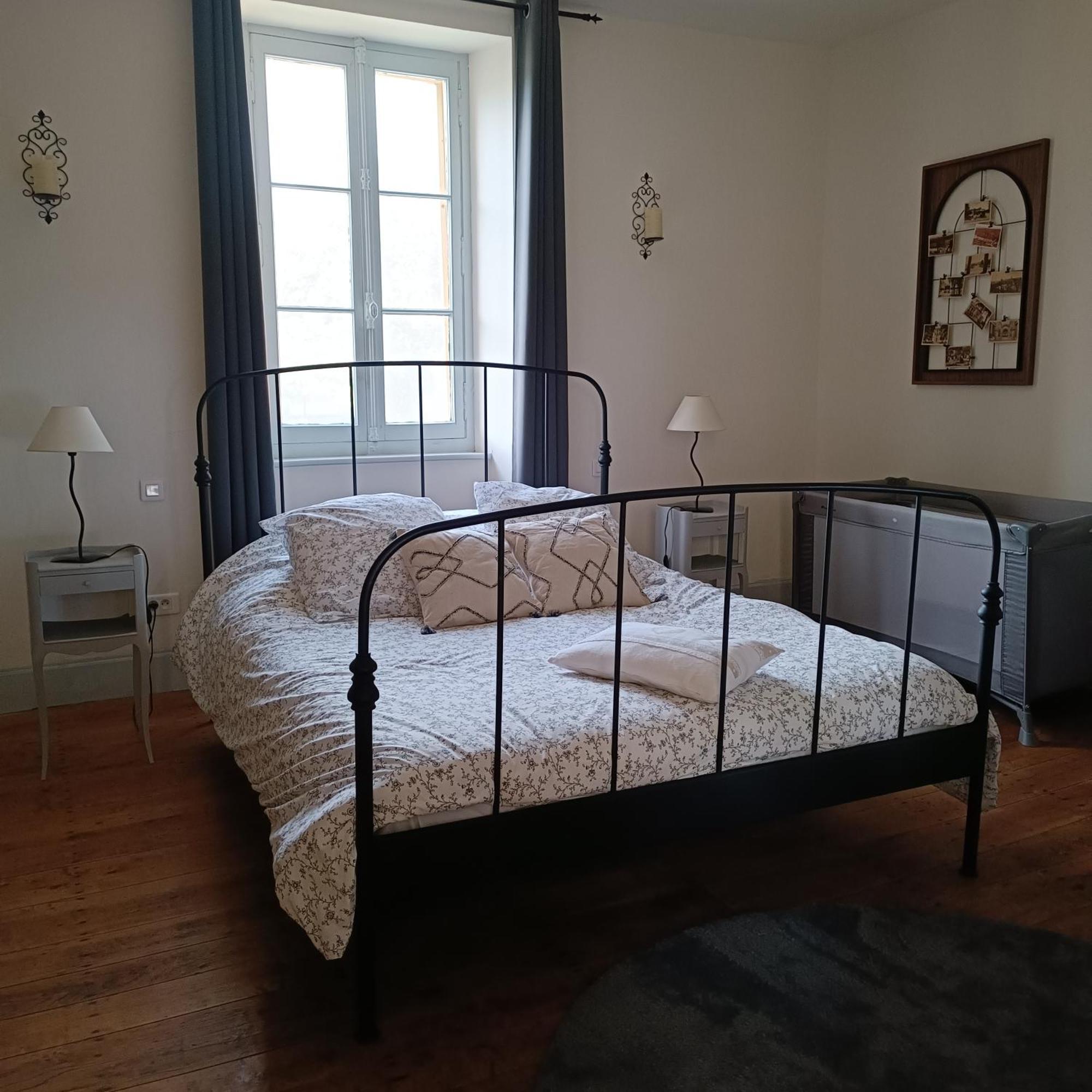 Baladous Bed & Breakfast Montgaillard-de-Salies Ruang foto
